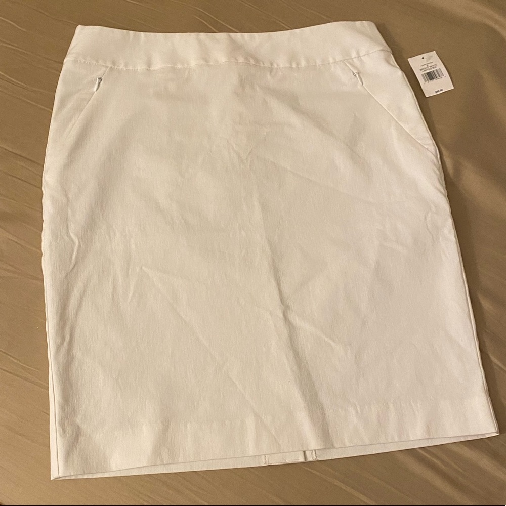 White pencil skirt